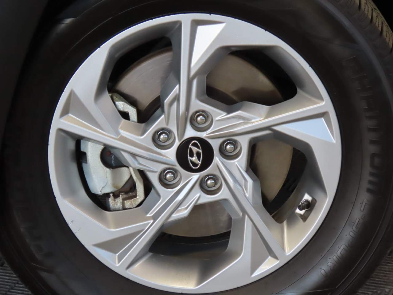 Used 2024 Intense Blue Hyundai SEL image 6