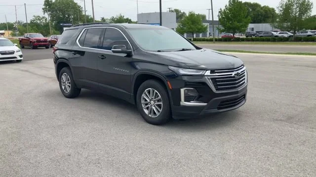 2023 Chevrolet Traverse 1LT - Photo 2