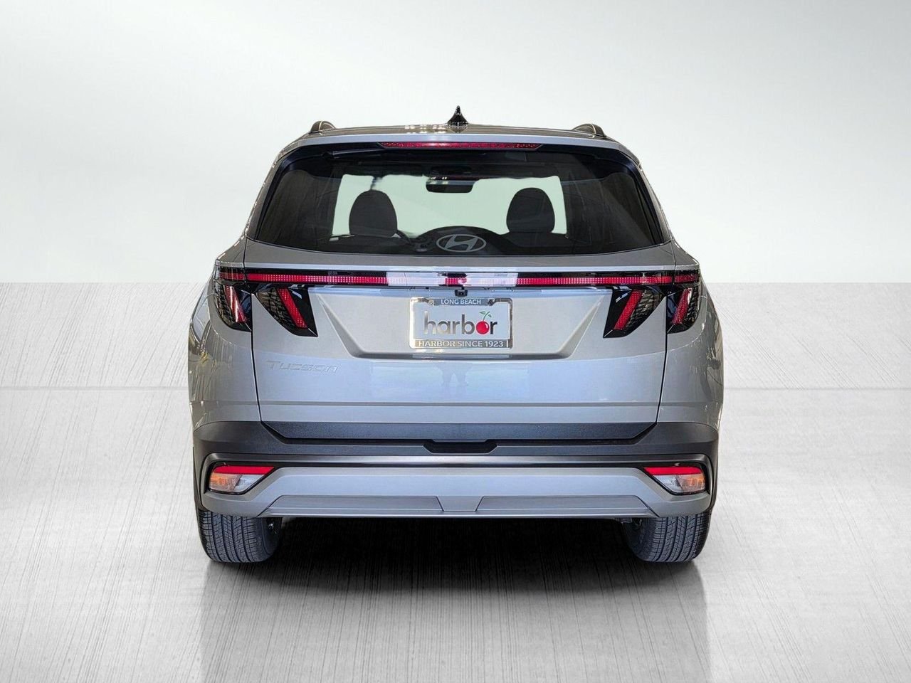 New 2026 Shimmering Silver Hyundai SEL Premium FWD image 6