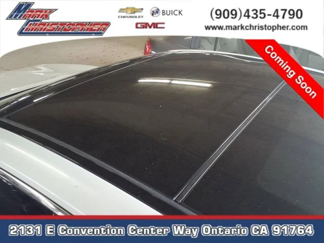 Used 2021 Off-white Toyota XSE V6 image 5