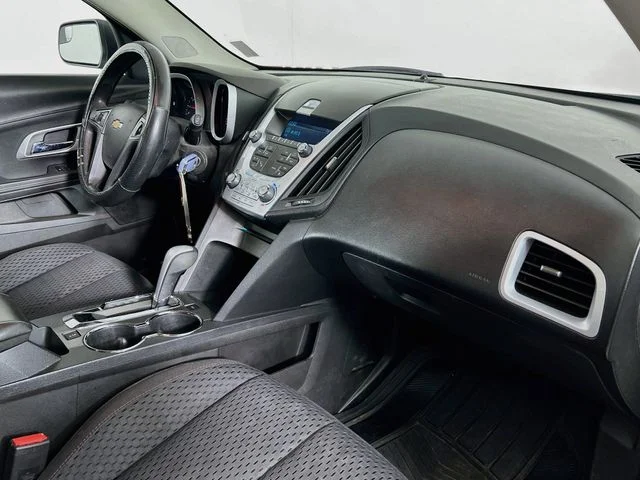 Used 2013 Silver Chevrolet LS image 33