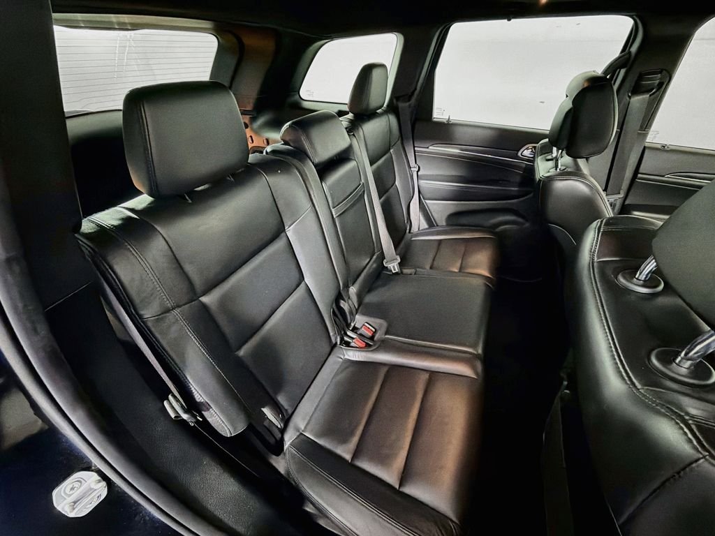 Used 2020 Black Jeep Limited image 27
