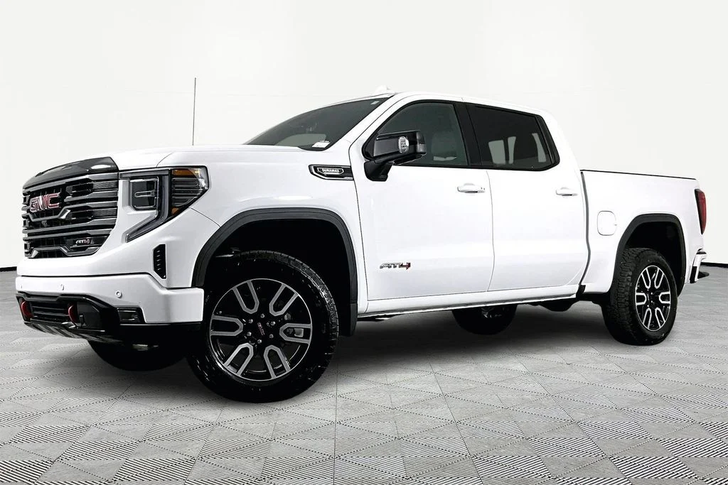 Used 2026 White GMC AT4 image 1