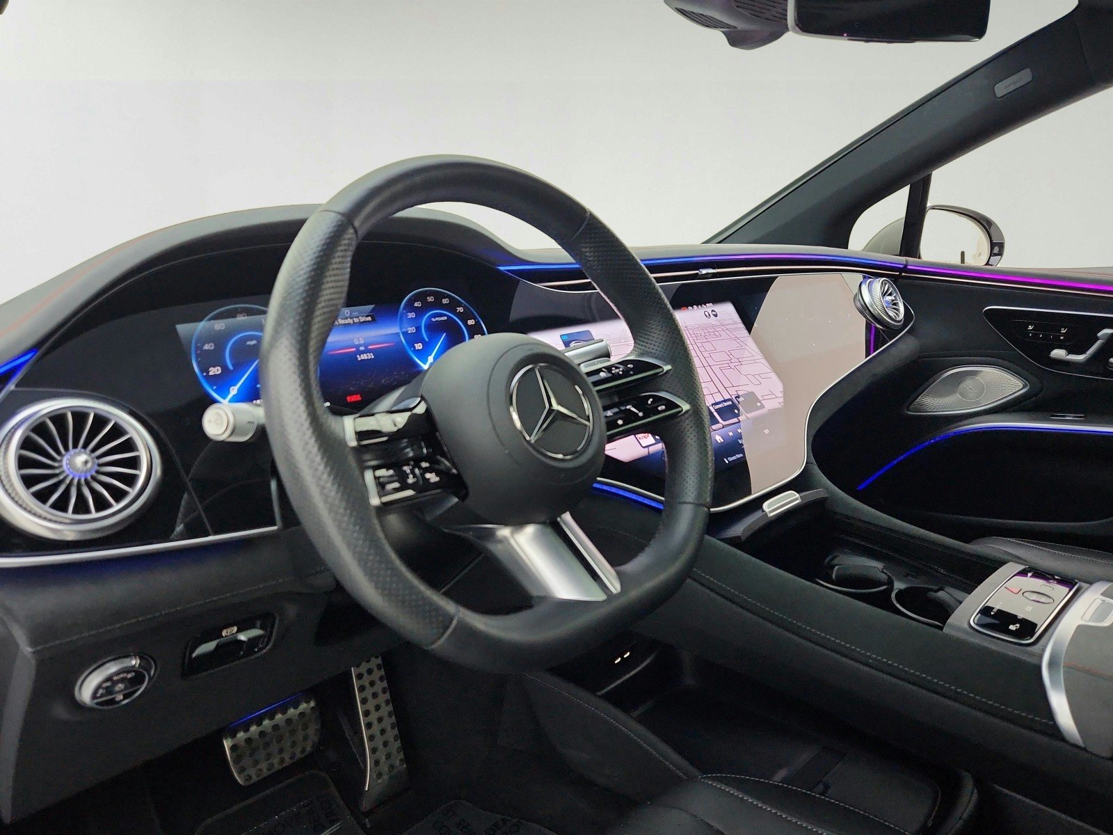 Certified Used 2023 MANUFAKTUR Diamond White Mercedes-Benz EQS 580 image 16