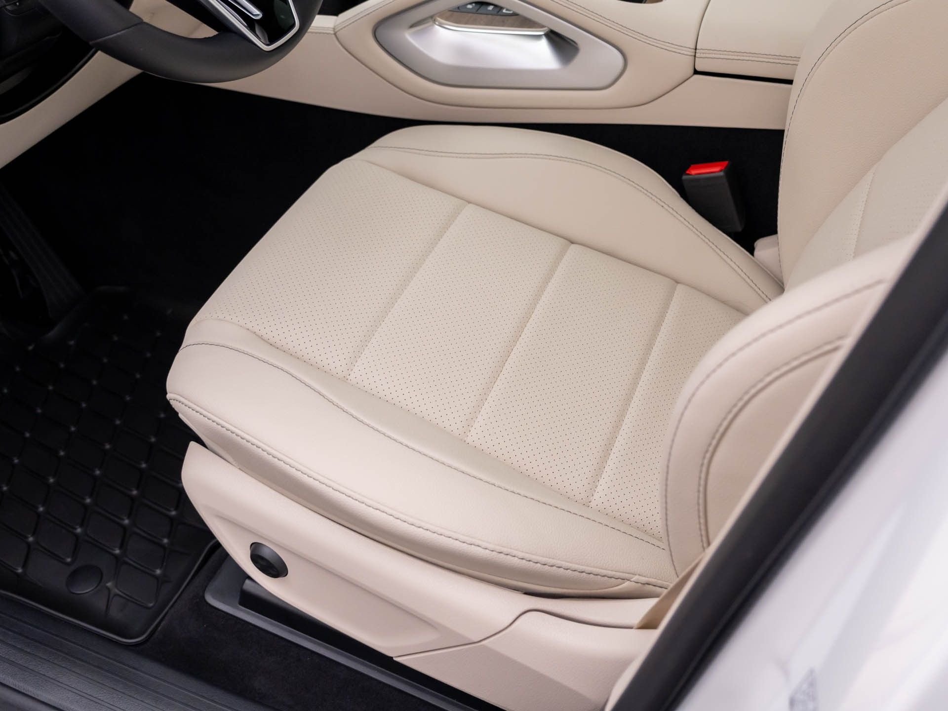New 2026 Polar White Mercedes-Benz GLE 350 image 16