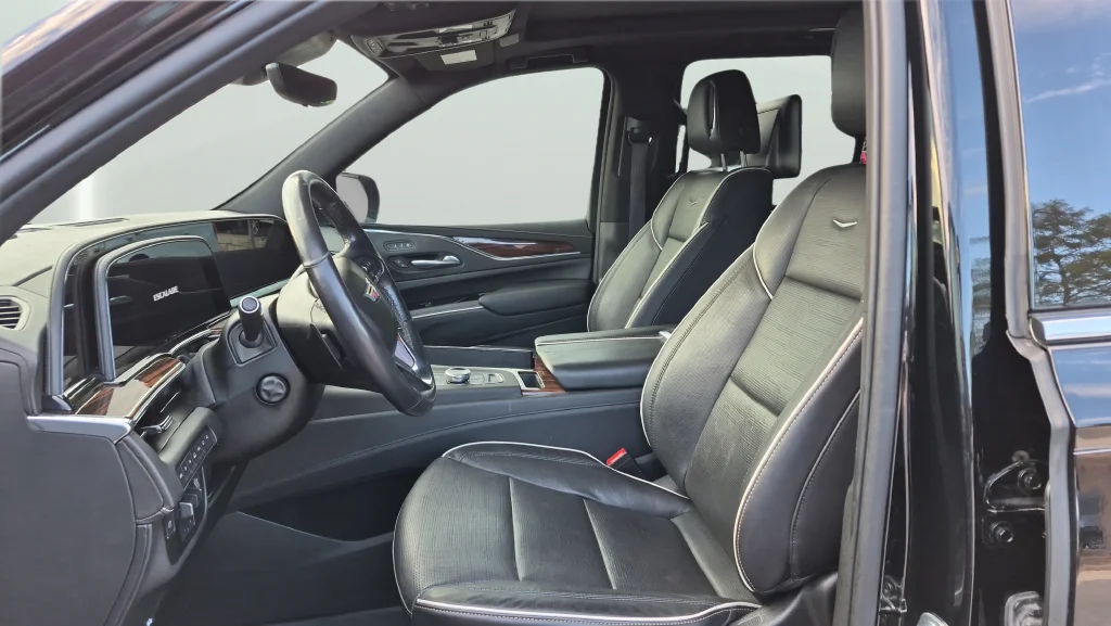 Used 2021 Black Cadillac Premium Luxury image 11