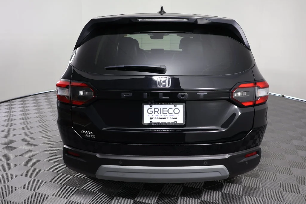 Used 2025 Black Honda EX-L image 7