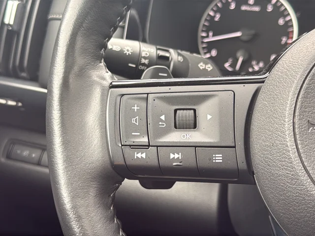 Used 2024 Gray Nissan SL image 16