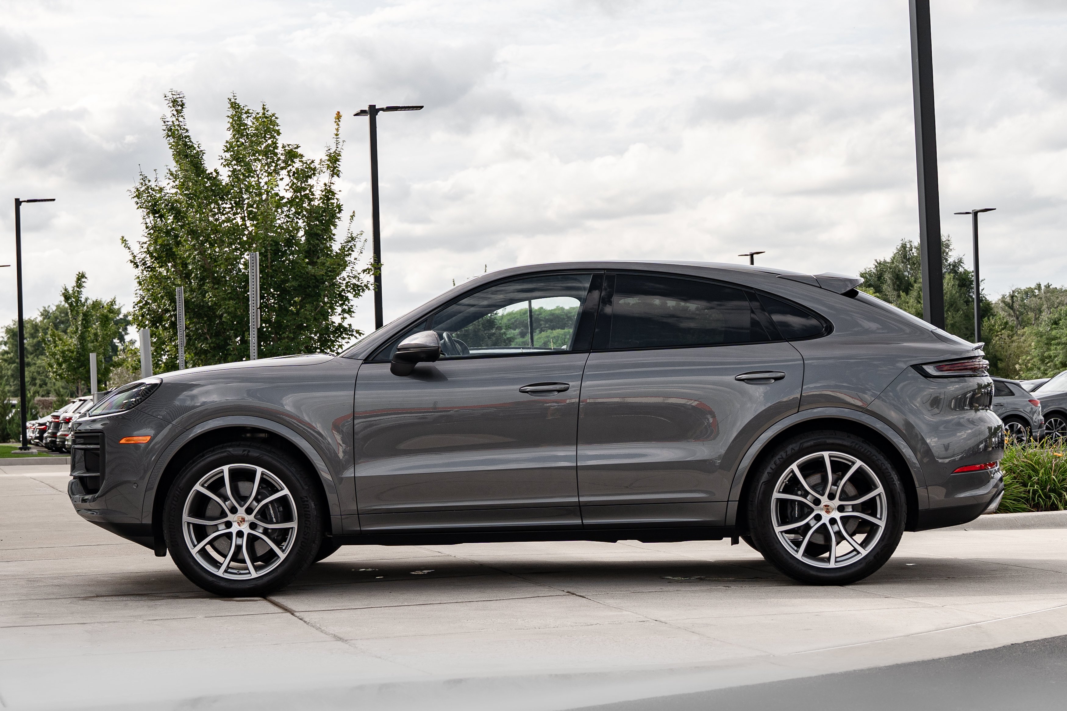 Used 2025 Arctic Gray Porsche Base image 6