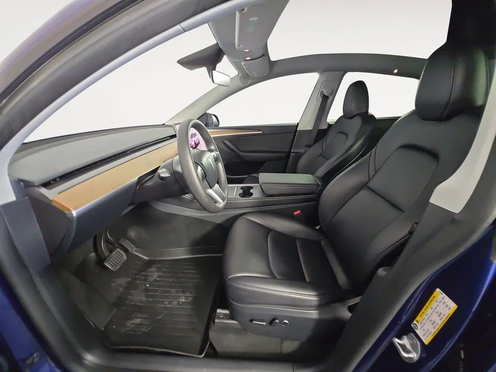 Used 2023 Blue Tesla Long Range image 9