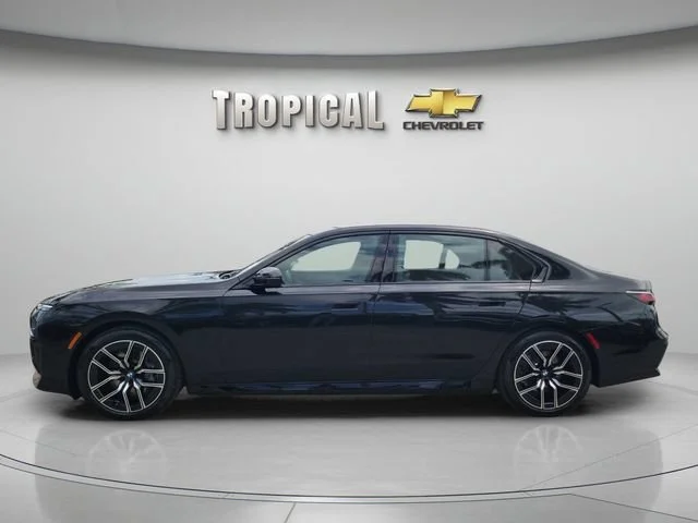 Used 2025 Black BMW 740i image 2