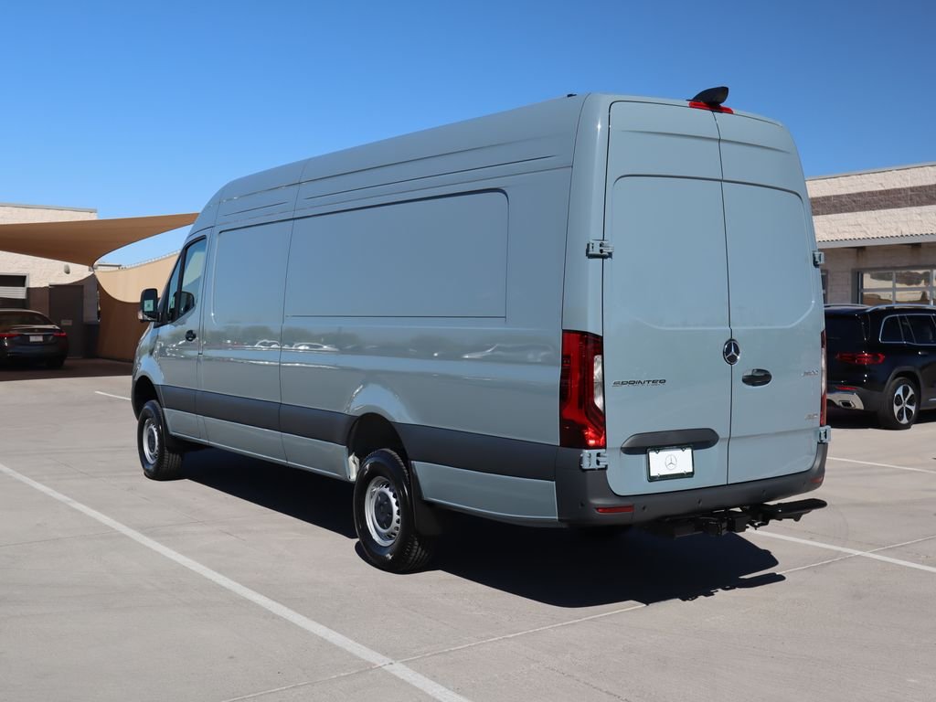 New 2026  Mercedes-Benz Cargo 170 WB image 7