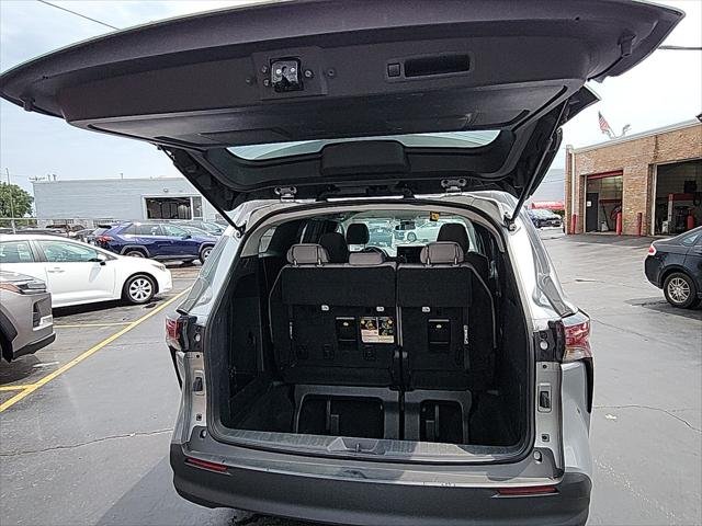 Certified Used 2025 CELESTIAL SILVER Toyota  image 27