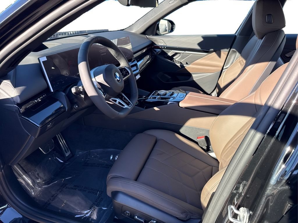 2026 BMW 5 Series 530i - Photo 9