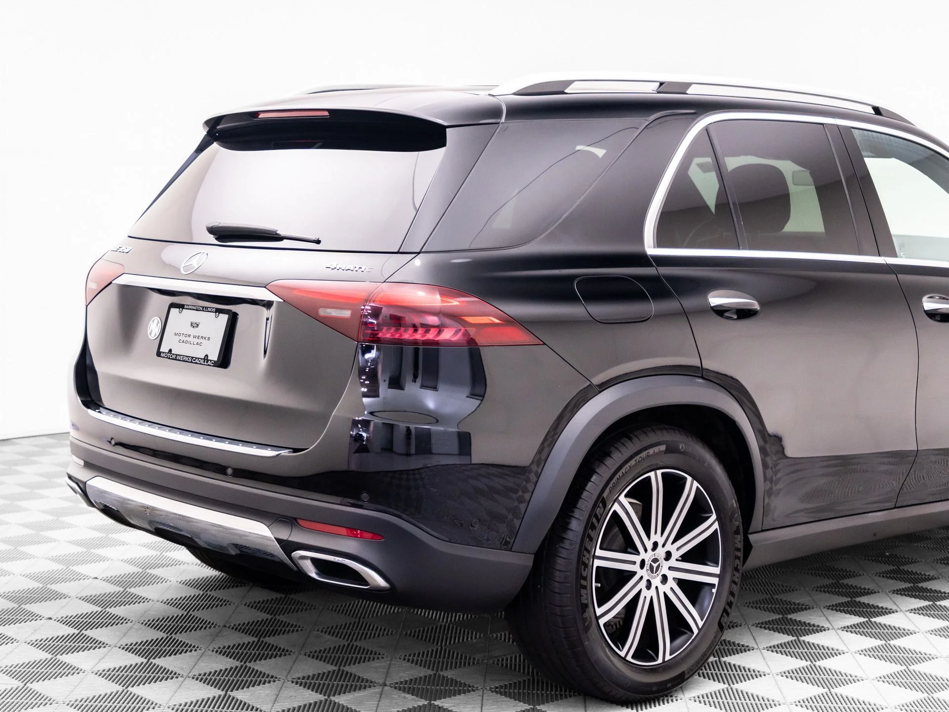Used 2024 Black Mercedes-Benz GLE 350 image 38