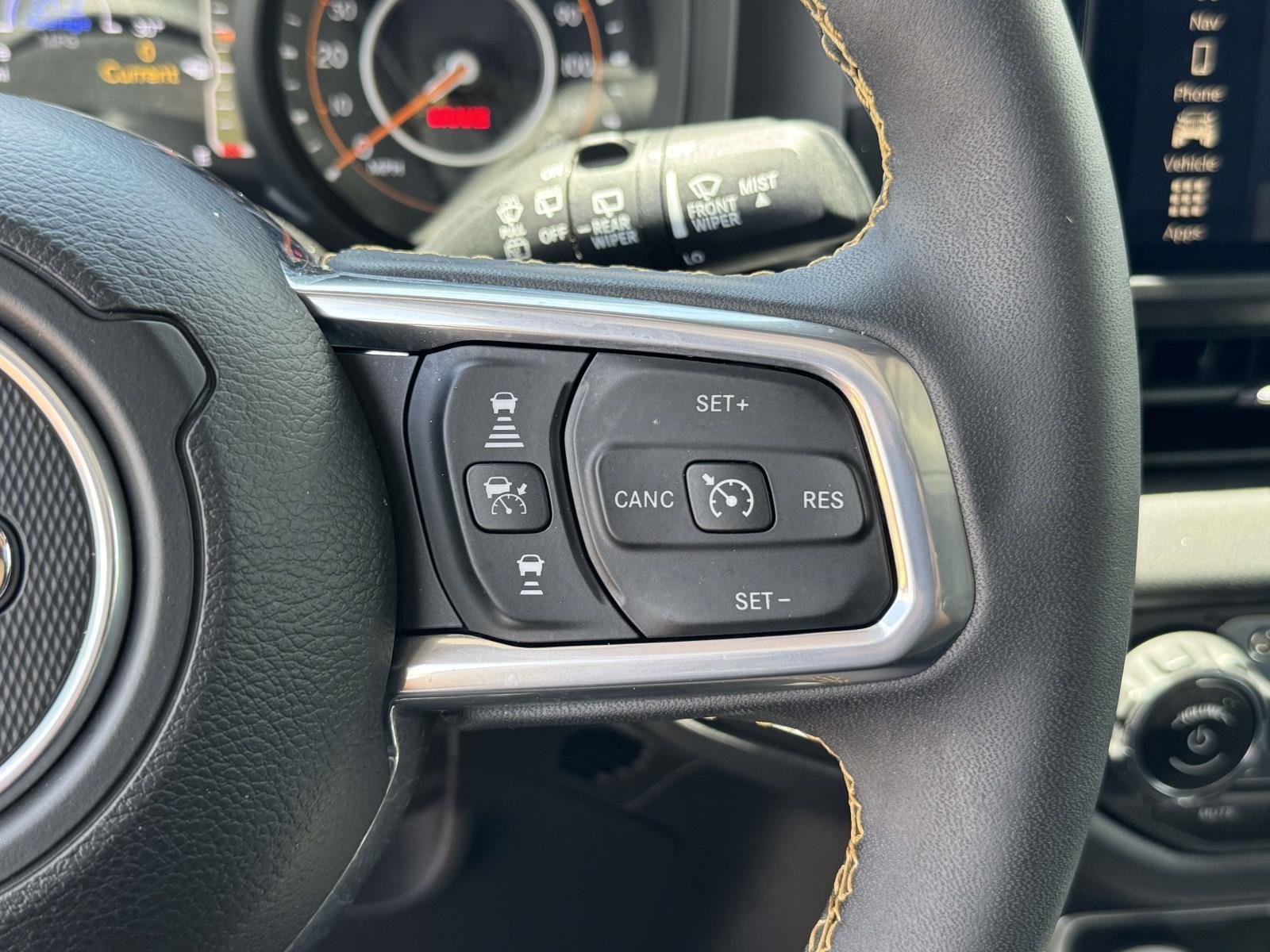 Used 2024 Bright White Clearcoat Jeep Sahara image 23