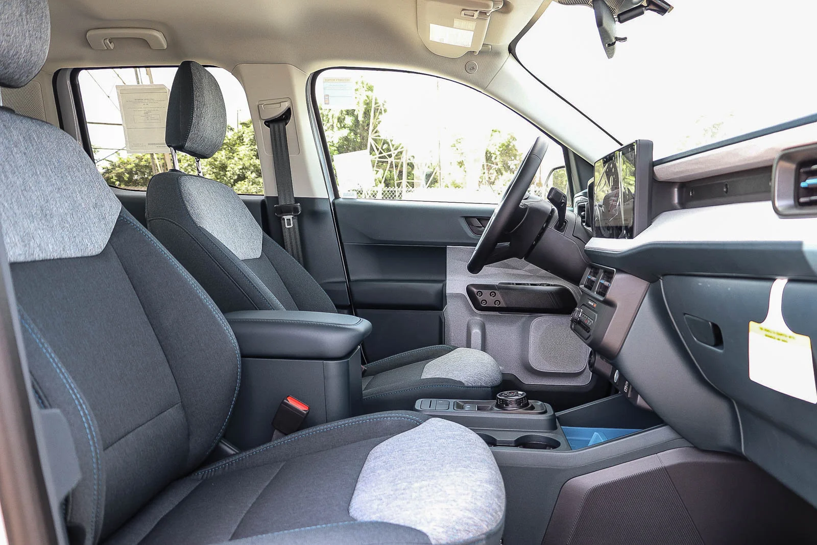 New 2026 Azure Gray Metallic Ford XLT image 18