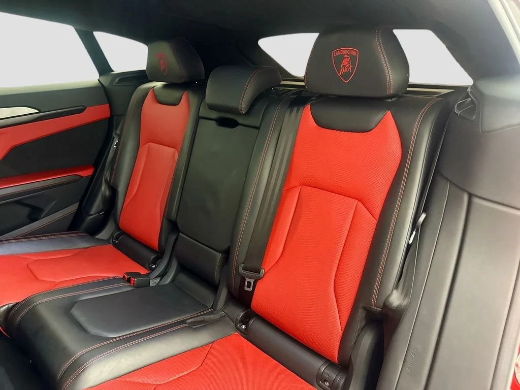 Used 2022 Red Lamborghini  image 26