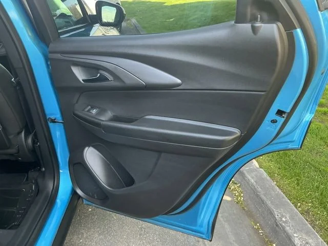 Used 2025 Marina Blue Metallic Chevrolet ACTIV image 21