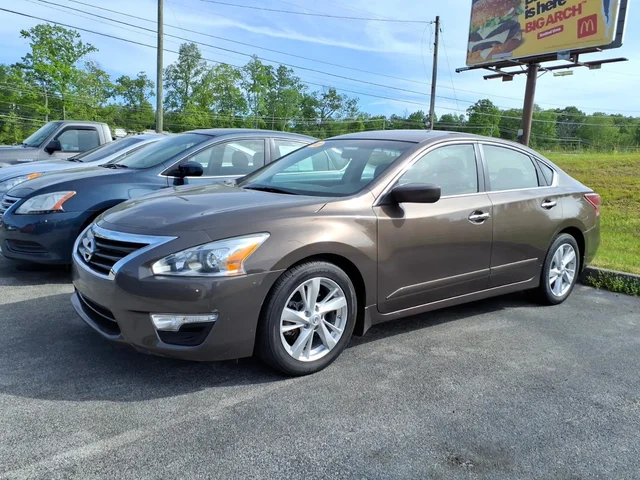 Pre-Owned 2013 Nissan Altima 2.5 SV