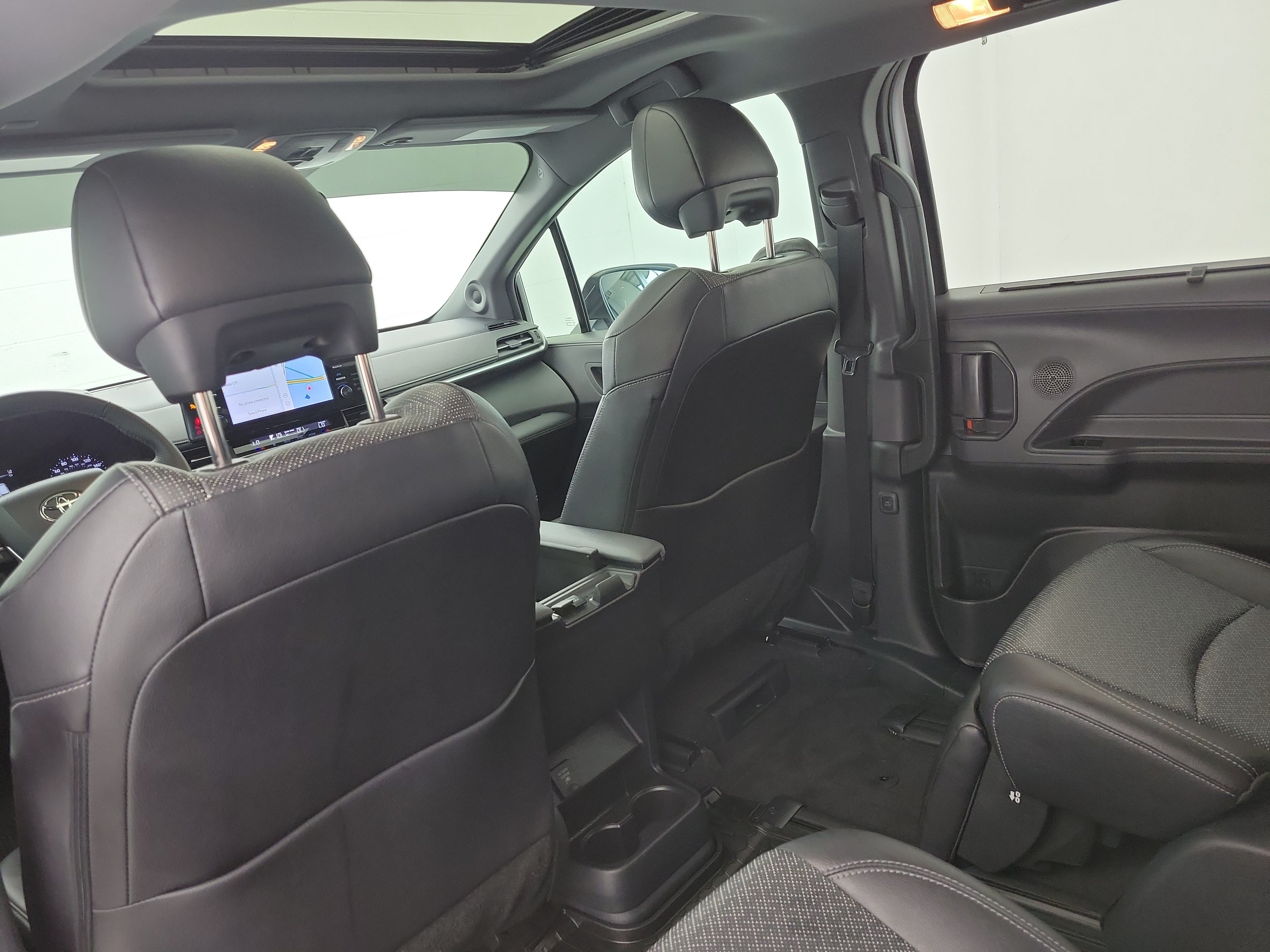 Used 2023 Wind Chill Pearl Toyota XSE image 15