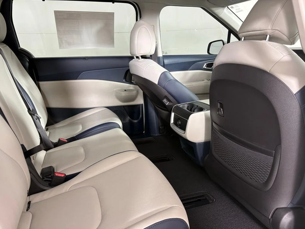 New 2026 White Kia EX image 16