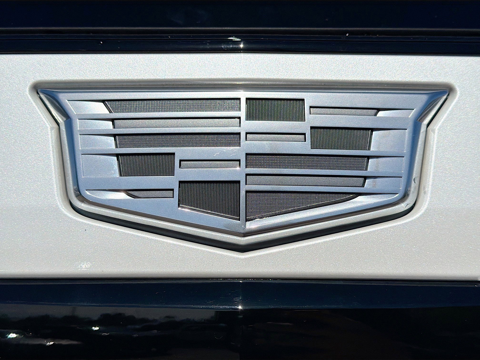 Used 2025 Crystal White Tricoat Cadillac 4WD Sport Platinum image 11