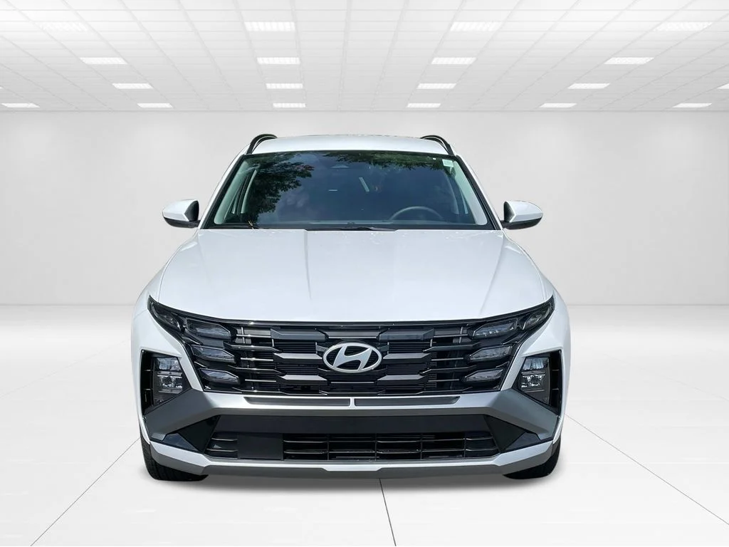 New 2025 White Hyundai SEL image 2