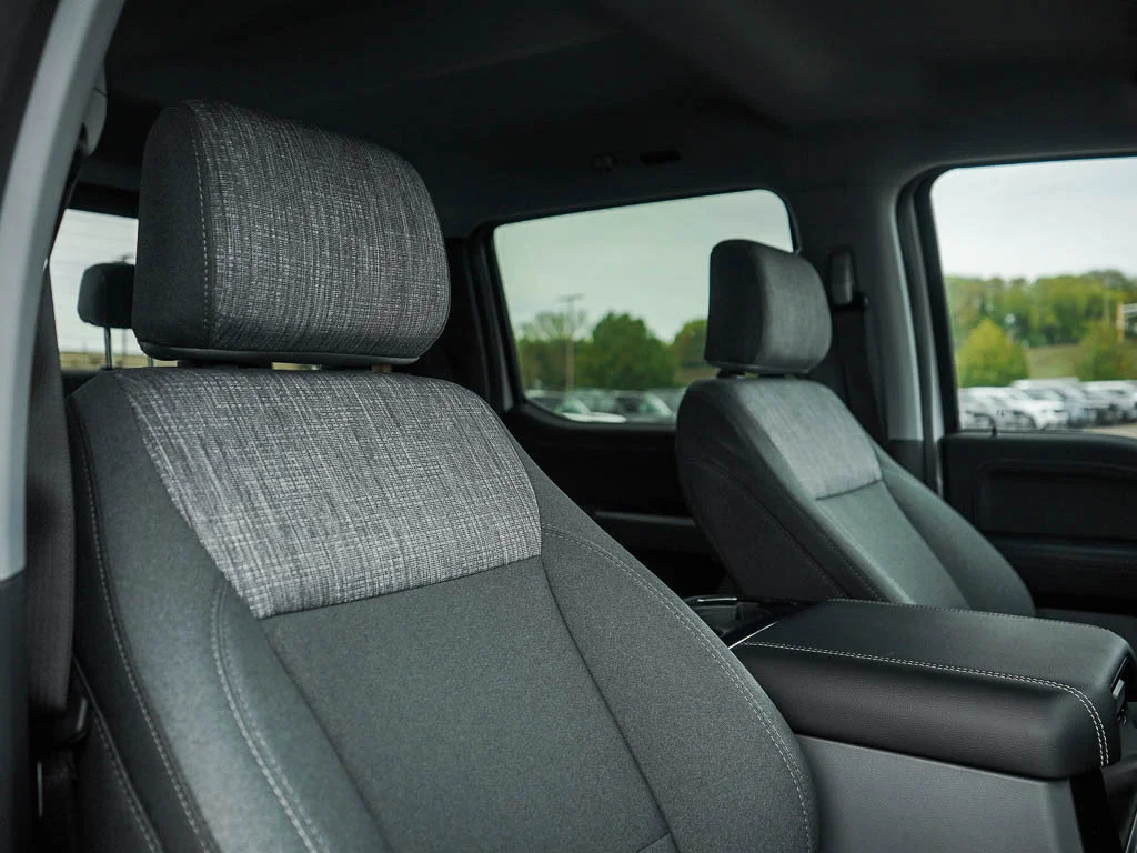 New 2026 Oxford White Ford F-350® XLT image 9