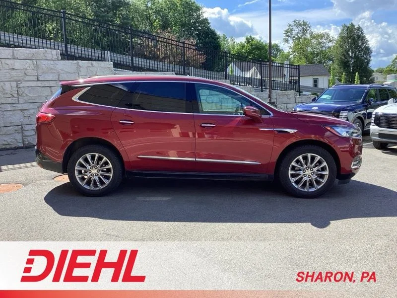 Used 2019 Red Buick Essence image 8