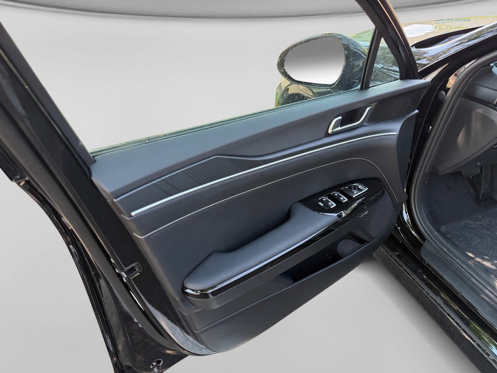 New 2026 Aurora Black Pearl Kia GT-Line AWD image 10
