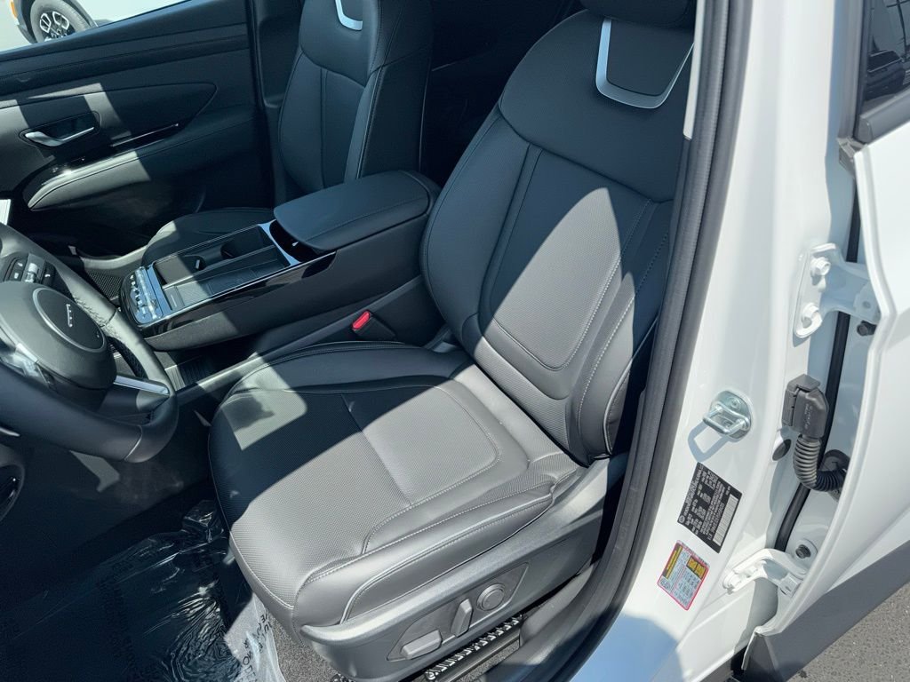 2025 Hyundai Tucson Limited - Photo 12