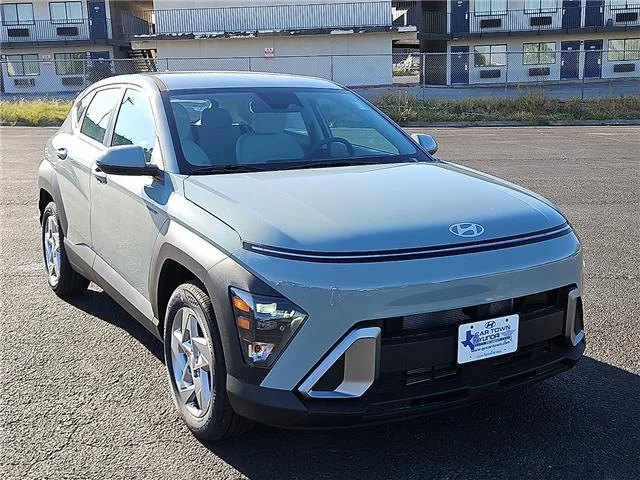 New 2027 Mirage Green Hyundai SE image 6