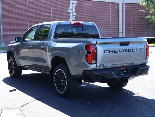 2026 Chevrolet Colorado Z71 - Photo 7