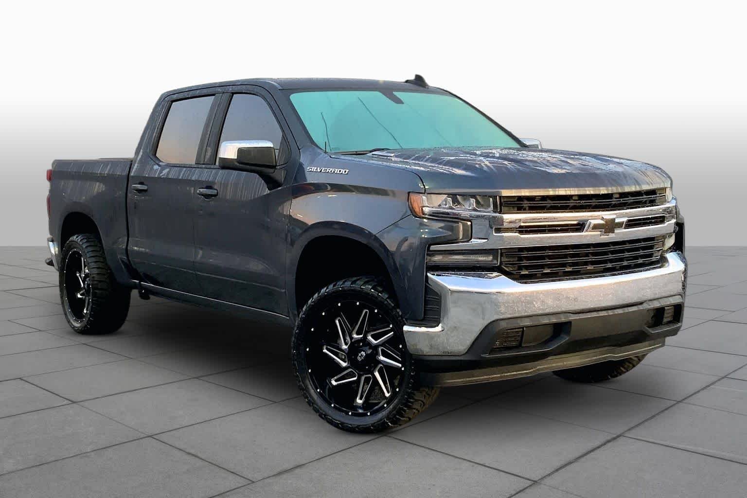 Used 2021 Shadow Gray Metallic Chevrolet LT image 2