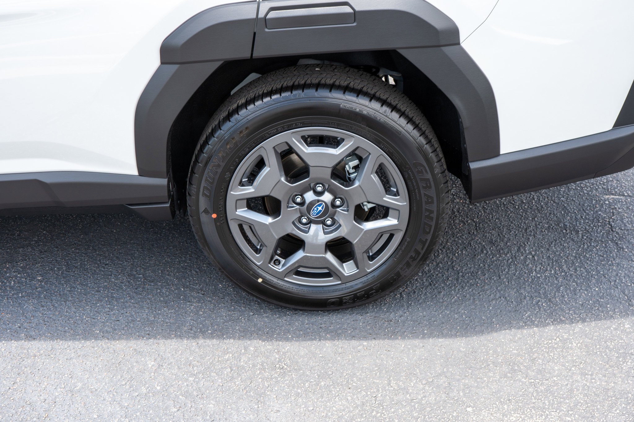 New 2026 CRYSTAL WHITE PEARL Subaru Premium image 11