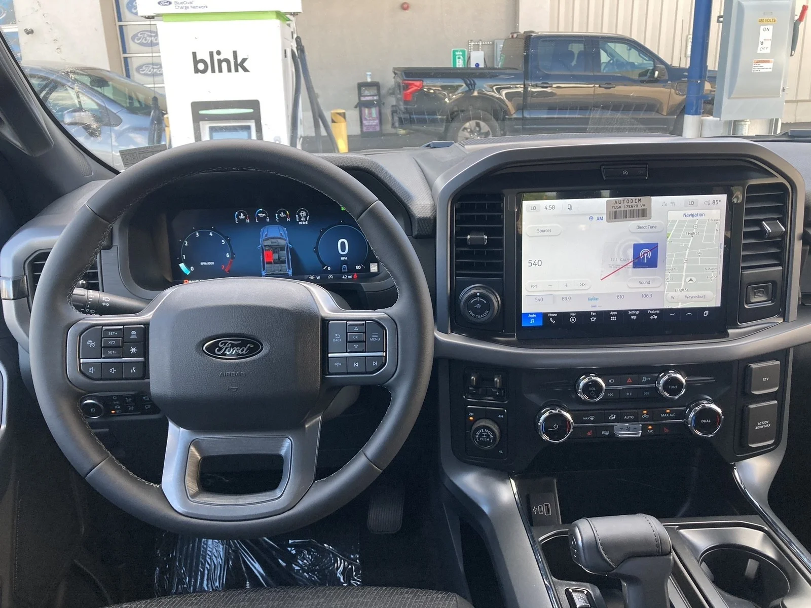 New 2026 Oxford White Ford XLT image 11