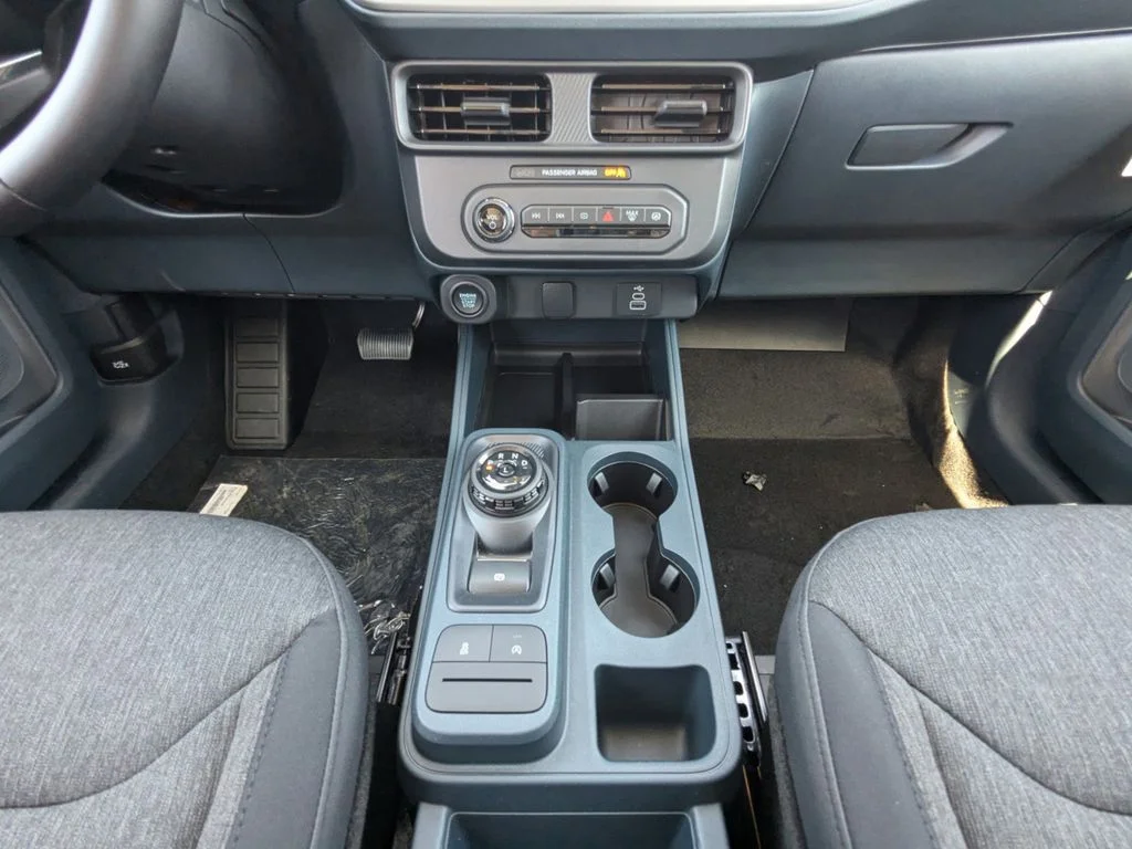 2025 Ford Maverick XLT - Photo 17