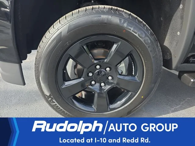 Used 2018 Onyx Black GMC Base image 21