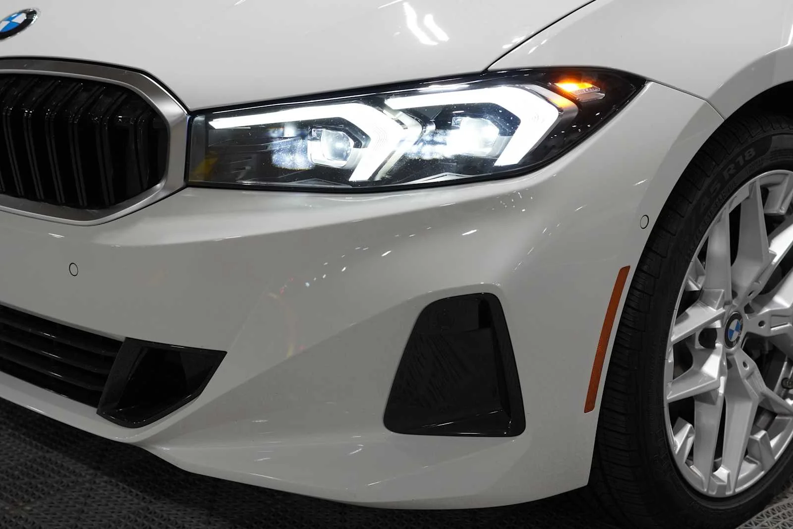 Used 2026 Alpine White BMW 330i NA image 7