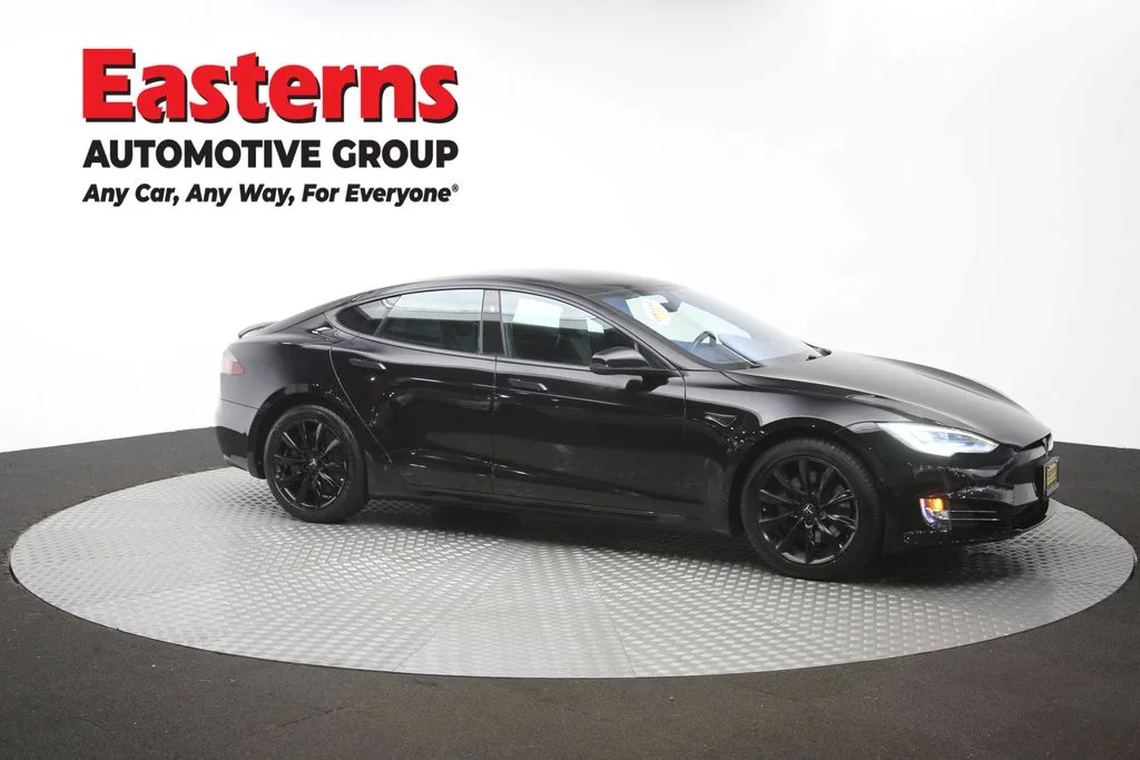 Used 2019 Black Tesla 75D image 100