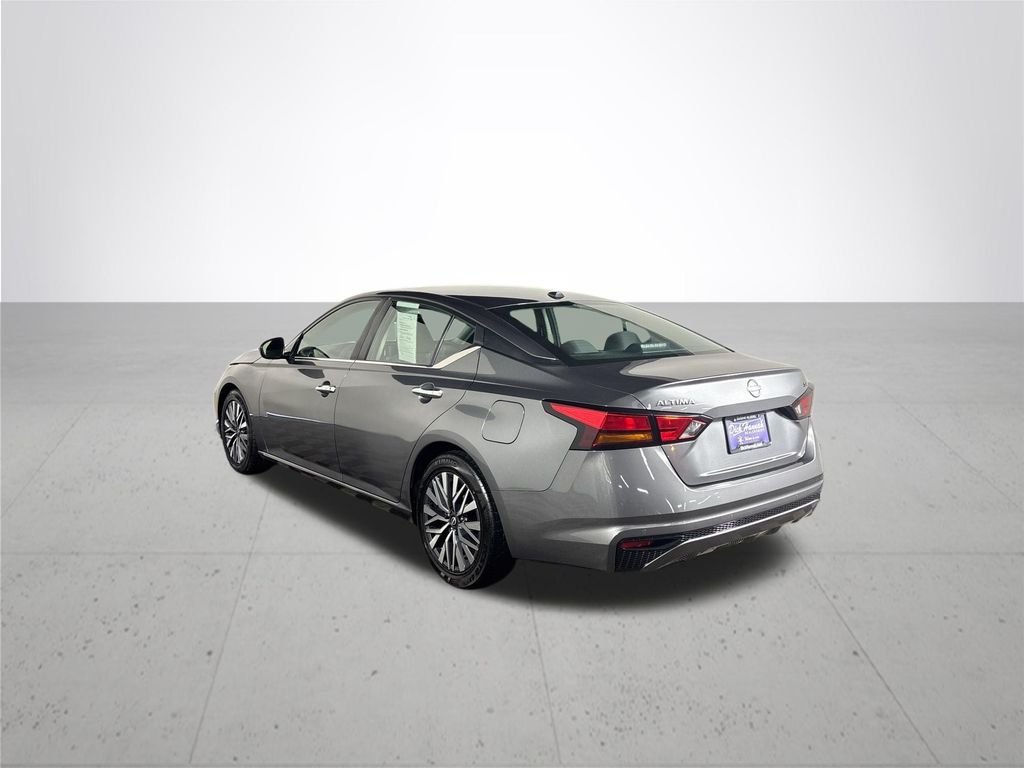 Used 2023 Gray Nissan 2.5 SV image 8