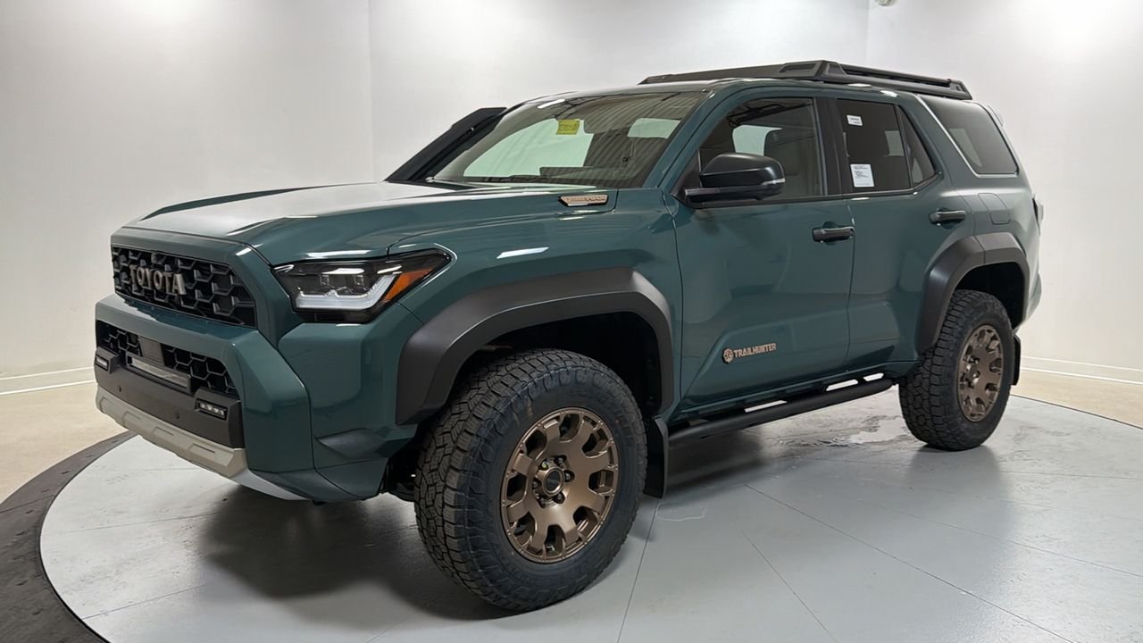 2026 Toyota 4Runner i-FORCE MAX 4Runner Trailhunter