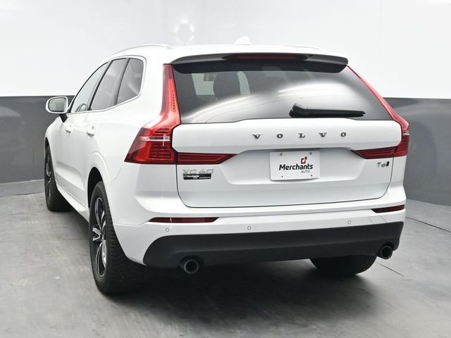 Used 2021 White Volvo T6 Momentum image 5