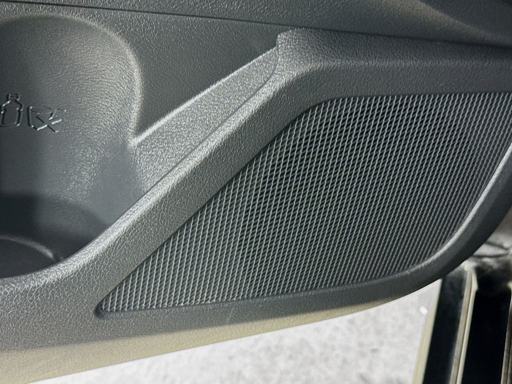 Used 2025 Super Black Clearcoat Nissan 2.5 SV image 22