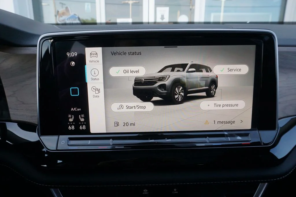 New 2026 Silver Volkswagen 2.0T SE w/Technology image 18