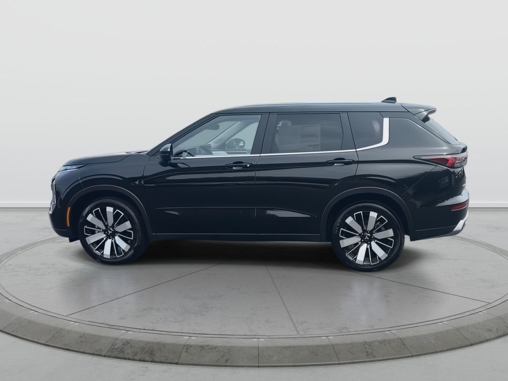 New 2026 BLK DIAMOND Mitsubishi SE image 4