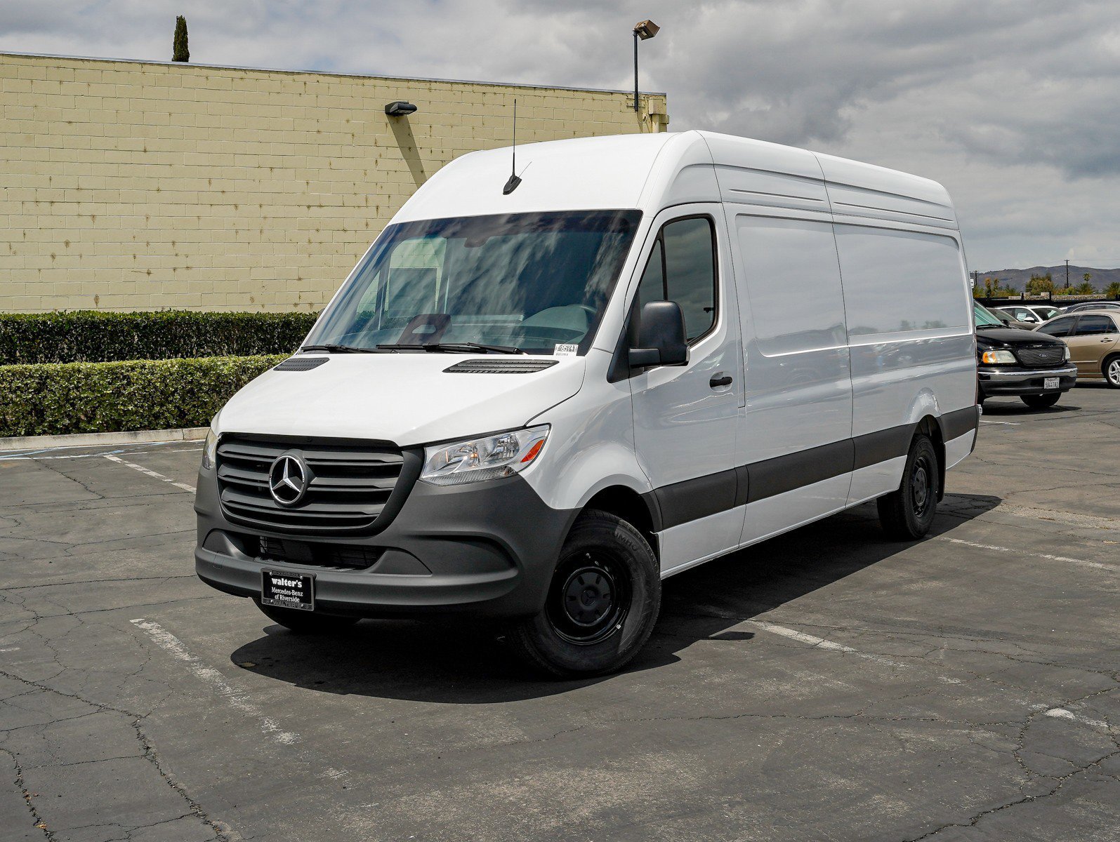 2025 Mercedes-Benz Sprinter 2500 170 WB High Roof's photo