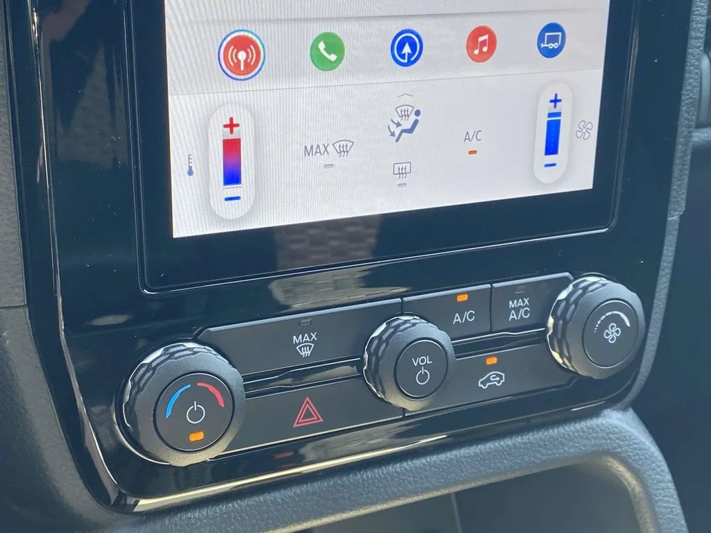 New 2026 Oxford White Ford XLT image 19
