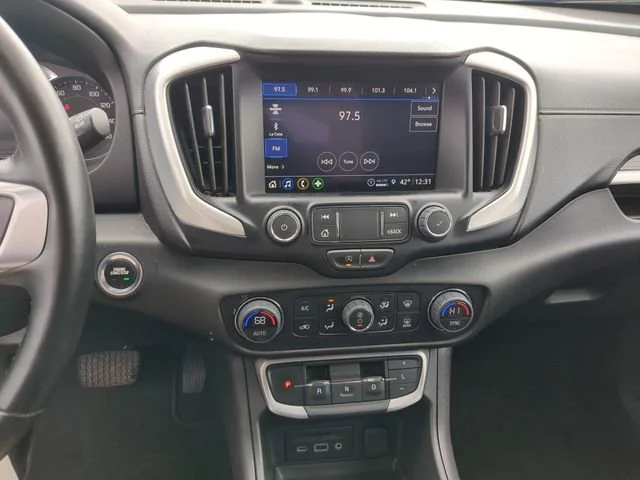 Used 2024 Downpour Metallic GMC SLT image 21